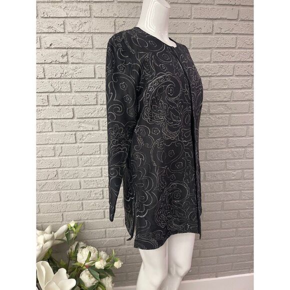 Chico’s Women Sophisticated Black / Silver Silk Jacket Size 1 (8/10) - Picture 3 of 9